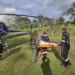 Mãe e bebê indígenas são resgatados de avião em aldeia no Acre
