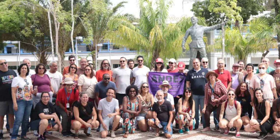 Cerca de 70 professores de várias regiões do país ficaram encantados com a história de inclusão do Acre no território brasileiro. Foto: Alice Leão/Seicetur.