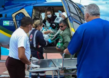 Chegada da equipe de resgate em Rio Branco. Foto: Odair Leal/Sesacre