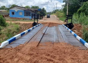 Ponte garante o acesso das famílias do bairro Oito de Março. Foto: cedida