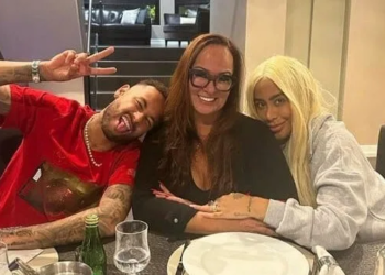 "Contra todos"; Após suposta volta de Nadine Santos e Tiago Ramos, família de Neymar vive 'crise' e sobra até para Bruna Biancardi e Bruna Marquezine, diz site