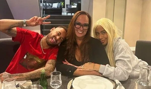 "Contra todos"; Após suposta volta de Nadine Santos e Tiago Ramos, família de Neymar vive 'crise' e sobra até para Bruna Biancardi e Bruna Marquezine, diz site