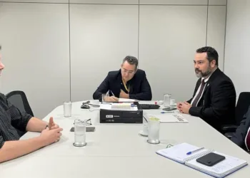 Da esquerda para a direita: Fábio Magalhães e Guilherme Franco (Anac), Petrônio Antunes (Deracre) e Wellington Castelo (Repac). Foto: cedida