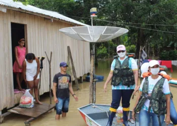 A população deve evitar nadar na água das enchentes, ingerir água contaminada ou alimentos sem o devido preparo e higienização. Foto: cedida