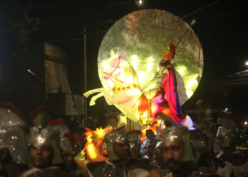 Com enredo sobre fé e devoção, Sambase é tricampeã do Carnaval 2023