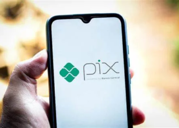 Na ocasião do flagrante foram encontrados com o autor três celulares oriundos do delito, sendo dois aparelhos Realme 9, no valor de R$ 3.500,00 cada e um Iphone 12, avaliado em R$ 6.500,00.