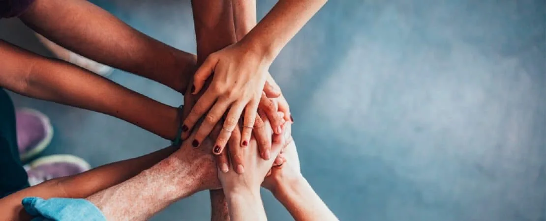 Arrecadação de roupas para mulheres e crianças em vulnerabilidade social encerra nesta segunda, 6