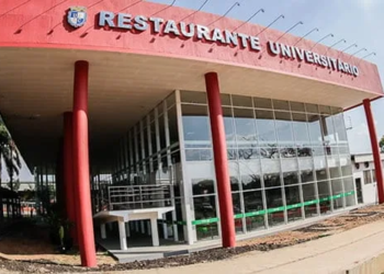 Alunos da Ufac reclamam da suspensão de alguns alimentos no RU: 'o feijão faz muita falta'