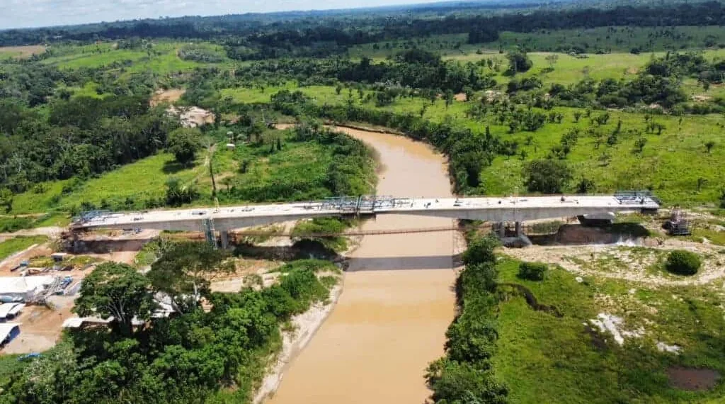 Ponte vai facilitar o transporte e o escoamento da produção agropecuária da região em direção à BR-317. Foto: Ascom Deracre