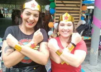 Coletivo Elas Fazem Acontecer organizam primeira feira carnavalesca no Casarão