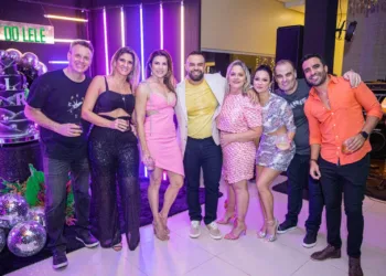Uma festa animada e com gente bonita, assim foi a festa de aniversário do arquiteto Leandro Rocha no último dia 28 de janeiro