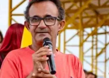 Exonerado após fim do mandato de Perpétua Almeida, ex-secretário ironiza: ‘coincidência'