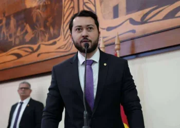 Jarude rebate liderança do partido na Aleac: 'O MDB tem que trabalhar para as pessoas e não para o Governo'