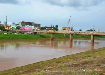Rio Acre pode ultrapassar cota de alerta no Carnaval e atingir 12 bairros de Rio Branco, diz Defesa Civil