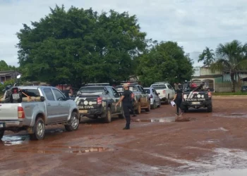 Além da prisão, a operação da Polícia Civil apreendeu 2 carros, 3 caminhões, 2 motos e 6 celulares.