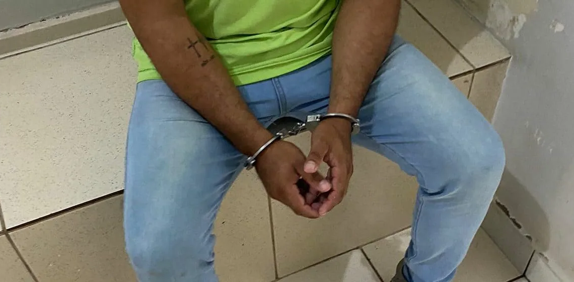 Terceirizado tenta entrar no presídio com drogas dentro da calça e do sapato em Rio Branco