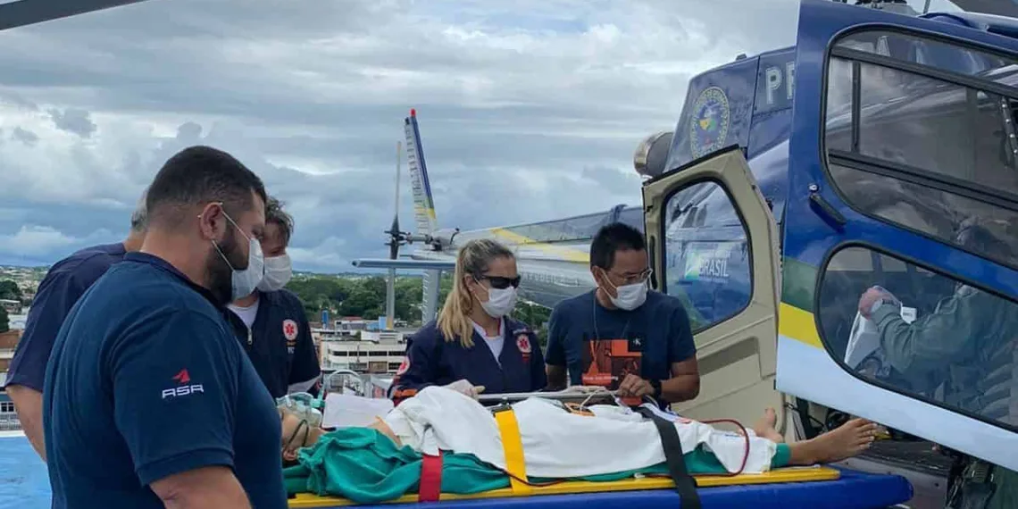 Adolescente baleado com tiro acidental de espingarda em Xapuri é resgatado de helicóptero