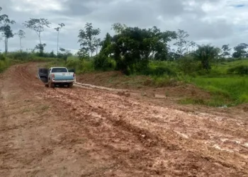 Após denúncia, auditores do TCE fazem vistoria em ramal de Rio Branco