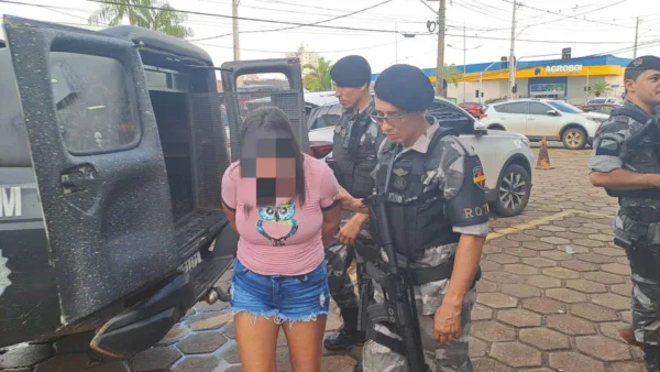 Mulher é presa transportando mais de 5 quilos de crack em Rio Branco