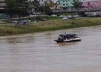 Internautas gravam blitz da Marinha em veículos aquáticos no Rio Acre; veja vídeo