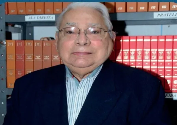 Juiz aposentado lança ‘Do tabuleiro de arroz-doce à magistratura’ nesta sexta, na livraria Paim