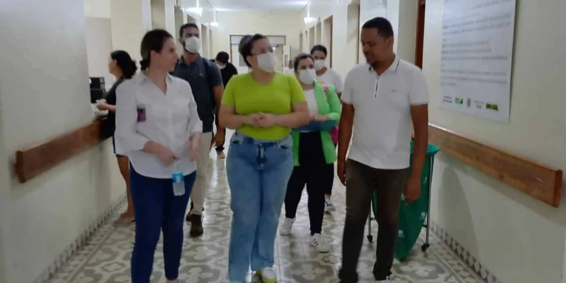 'Ver os problemas para levar ao governador’, diz Michelle sobre visitas à Maternidade e ao Hospital da Criança