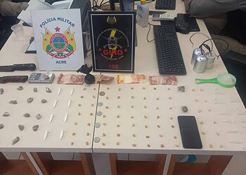 Traficante é preso vendendo drogas no bairro Base