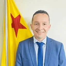Deputado defende que governo implemente o piso nacional de enfermagem no Acre