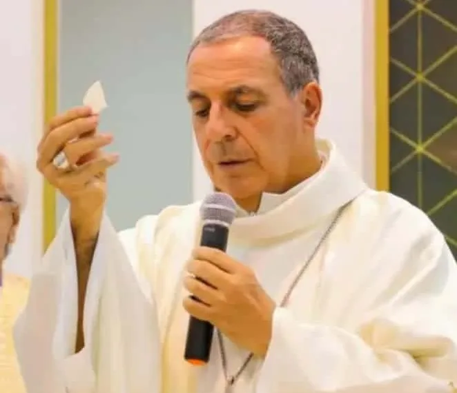 Dom Joaquín Pertiñez é internado na UTI do hospital Santa Juliana, em Rio Branco