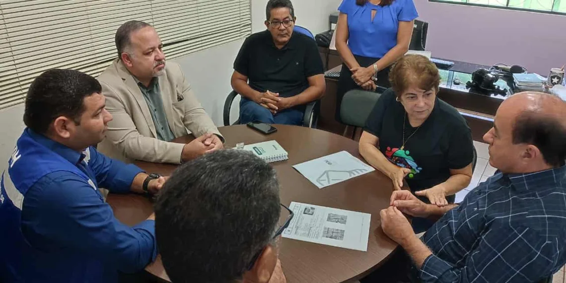 Em visita à Apae, prefeito Tião Bocalom reforça parceira com a instituição de ensino especial