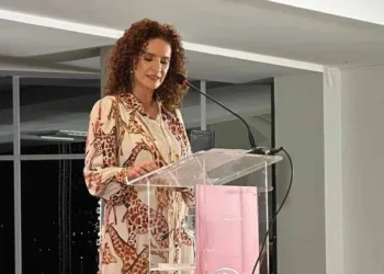 Arquiteta Marlúcia Cândida é empossada como conselheira do Instituto Niemeyer