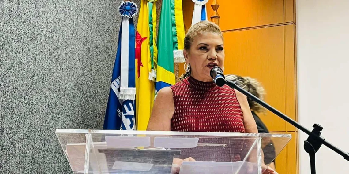 Lene Petecão cobra solução para furtos de fios nas ruas da Capital