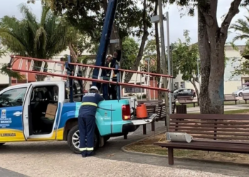 Segundo o secretário Joabe, foram mais de 50 reparos realizados só na Praça da Revolção devido a roubos de fios (Foto: Assecom)