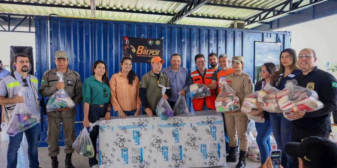 Governo leva ajuda humanitária aos alagados em Xapuri e assina convênio para limpeza das ruas