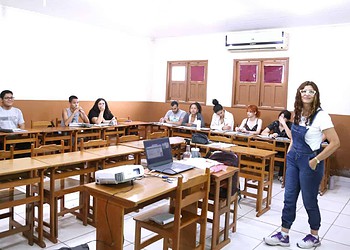 Alunos durante aula de língua inglesa no CEL. Foto: Mardilson Gomes/Arquivo SEE