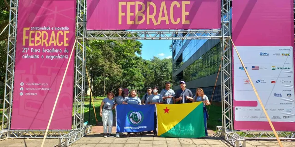 Estudantes do Acre pedem ajuda para conquistar visualizações em vídeo e ganhar competição da Febrace, em São Paulo