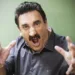 Ratinho pede indenização de ex-BBB por danos morais