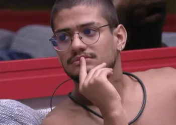 Gabriel Santana se revolta com repescagem no “BBB 23”: “Tô aqui de palhaço?”