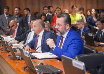 Aprovado relatório de Alan Rick a projeto que cria o Estatuto da Simplificação Tributária