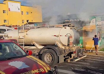 Incêndio atinge Ecoponto no Centro de Cruzeiro do Sul