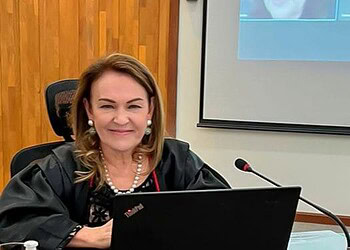 Presidente do TJAC, desembargadora Regina Ferrari assume governo do Acre