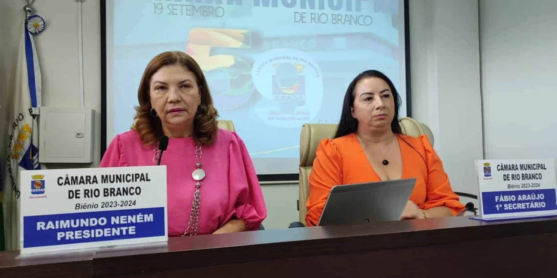 No Dia Internacional das Mulheres, vereadoras presidem sessão da Câmara de Rio Branco