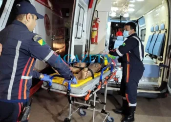 Homem fica gravemente ferido após cair de motocicleta na Ceará