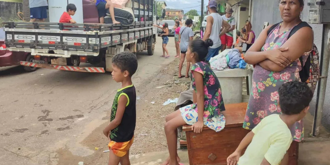 Quase 600 pessoas estão abrigadas no Parque de Exposição