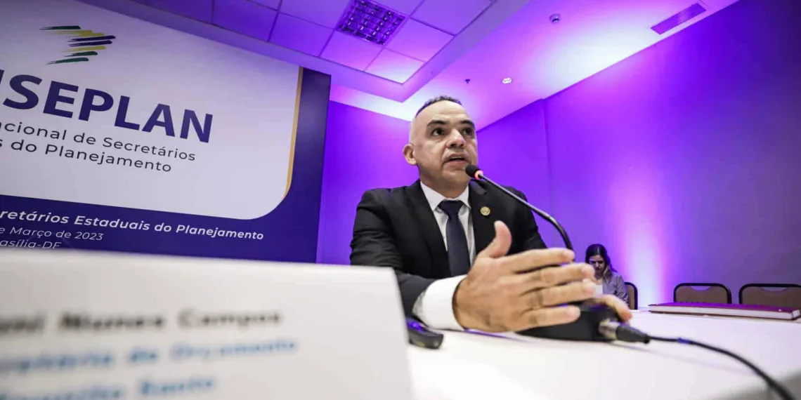 Secretário Ricardo Brandão: “Superação dos graves problemas vivenciados por nossa população”. Foto: Ascom Conseplan