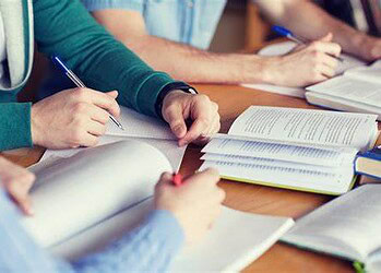 Governo lança edital de apoio com mais de 50 vagas a mestrandos e doutorandos; inscreva-se