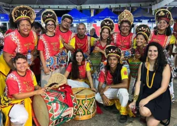 Maracatu Pé Rachado participa da 1° Feira Gastrô Folia