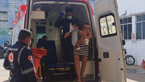 Criança de 1 ano se afoga em caixa d'água após ser deixada brincando sozinha pela mãe