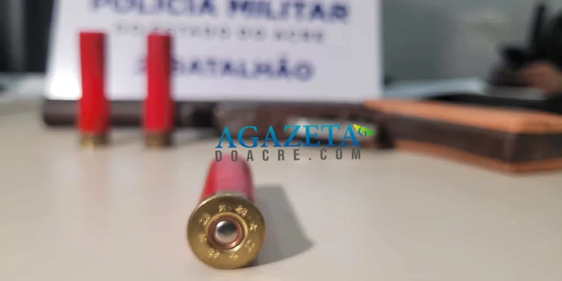 Trio é preso com escopeta no Beco do Amazonas