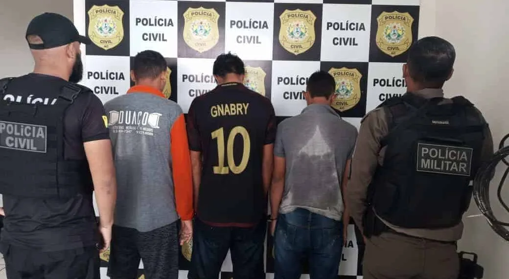 Três homens são presos sob suspeita de estupro coletivo contra jovem de 18 anos no Acre